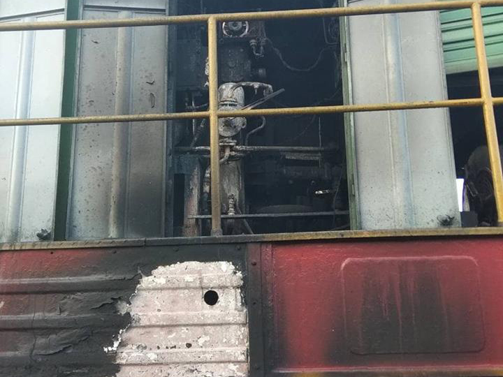 В Баштанском районе на железнодорожной станции тушили пожар тепловоза 3