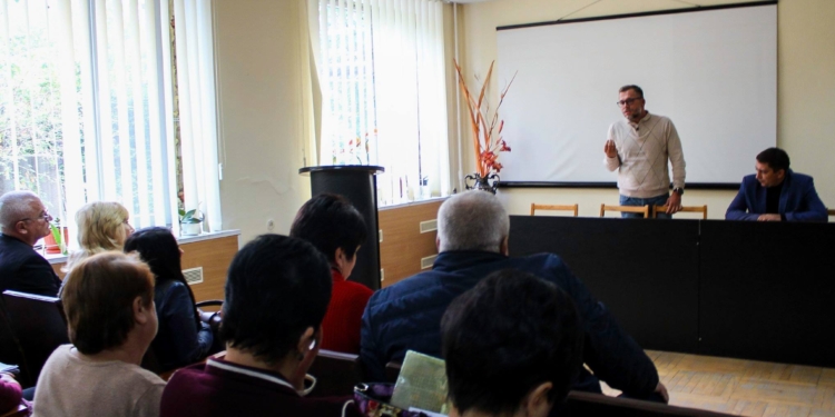 Из-за отсутствия председателя РГА в Новоодеском районе медики остались без оплаты коммунальных платежей