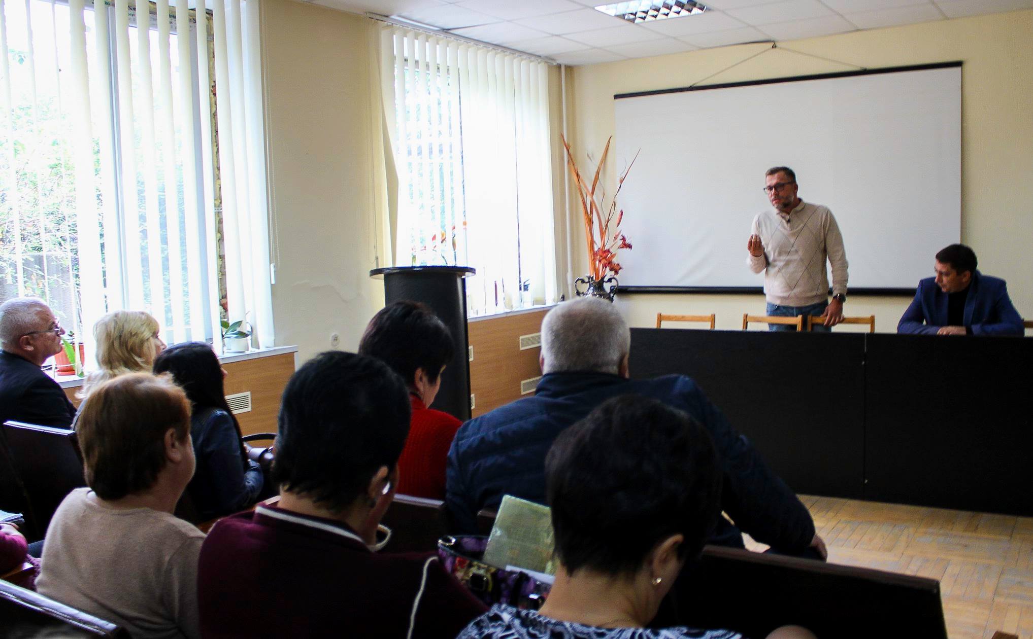 Из-за отсутствия председателя РГА в Новоодеском районе медики остались без оплаты коммунальных платежей