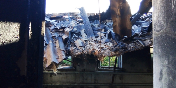 На Николаевщине спасатели дважды тушили пожары в нежилых постройках