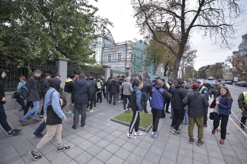 "Ночь на Банковой": в Киеве протестуют из-за нападений на активистов 2