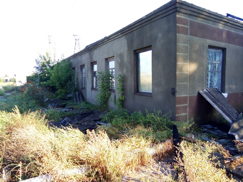 На Николаевщине спасатели дважды тушили пожары в нежилых постройках 11