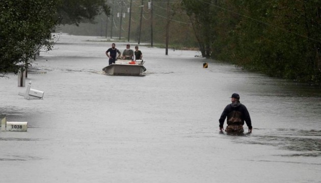 Ураган “Флоренс” продолжает забирать жизни в США, без электричества — до миллиона человек