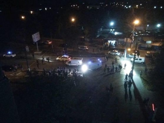"Внезапно выбежал на дорогу": в полиции прокомментировали наезд патрульного авто на пешехода в Черновцах 1