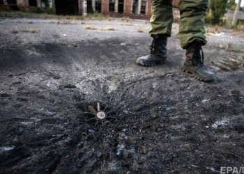 На Донбассе боевики за сутки 10 раз били по позициям ВСУ из тяжелого вооружения