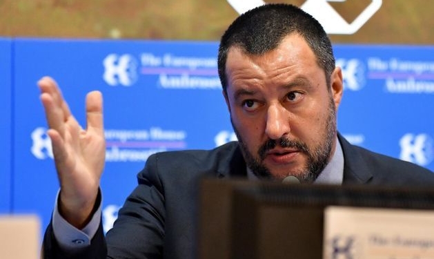 Глава МВД Италии сравнил африканских мигрантов с “рабами”