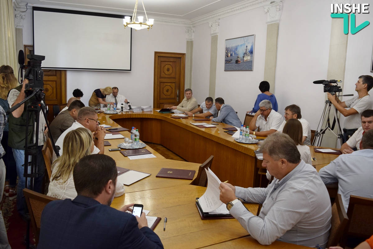 Член исполкома предложил «сгрести бульдозером» незаконные ларьки и МАФы возле Центрального рынка