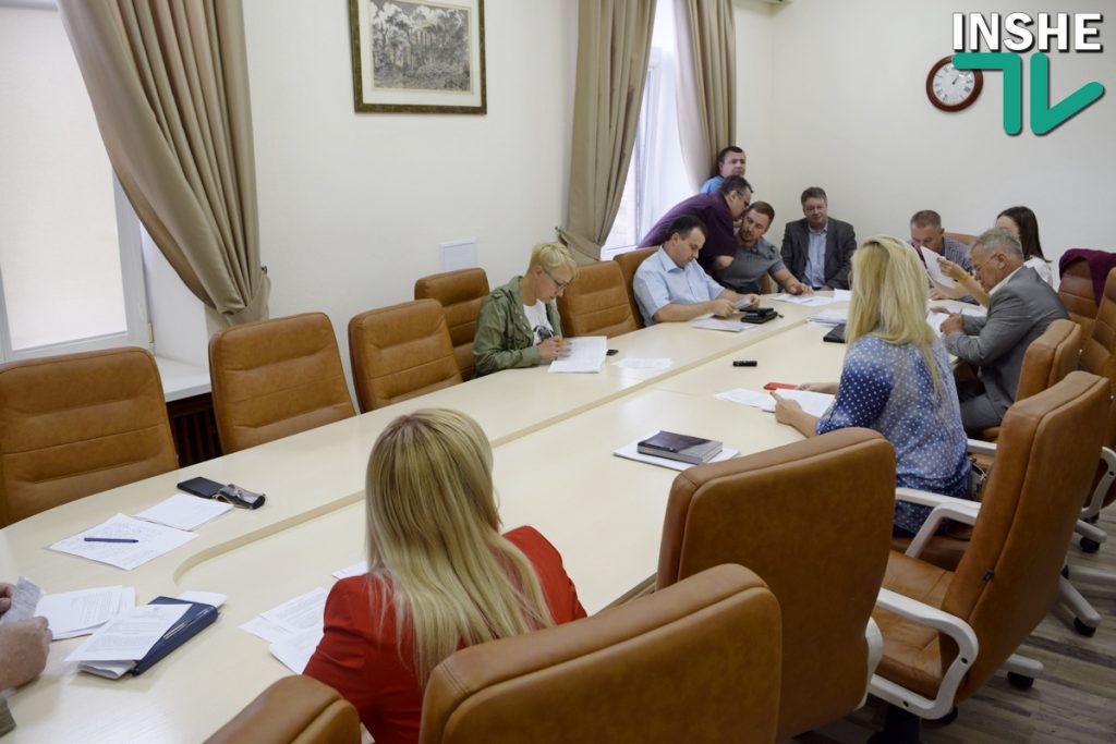 Яковлев заявил, что прокуратура рекомендовала отменить строительство ресторана на Набережной, но чиновники готовят решение о продлении аренды 1