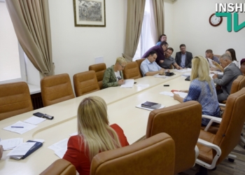 Яковлев заявил, что прокуратура рекомендовала отменить строительство ресторана на Набережной, но чиновники готовят решение о продлении аренды