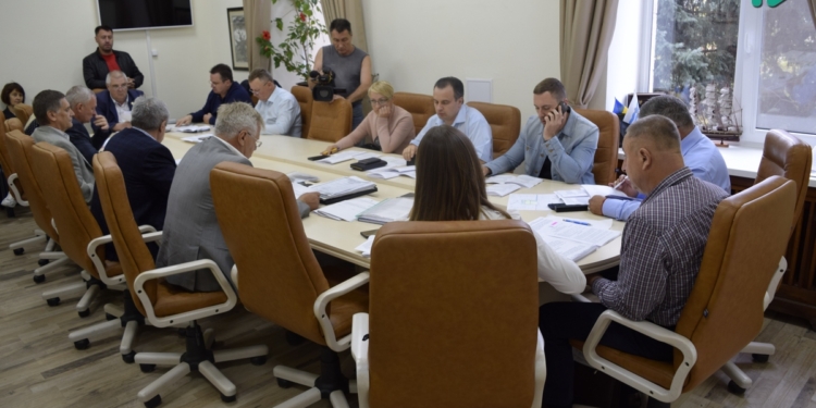 Земельная комиссия горсовета предложила ввести денежную компенсацию участникам АТО за землю: «Участков всем не хватит»