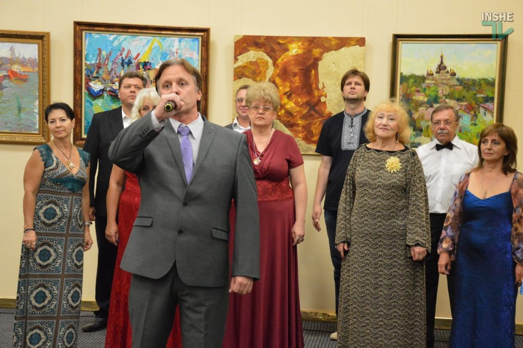 «Золотой Буг»: в Николаеве открылась художественная выставка, посвященная Дню города 27