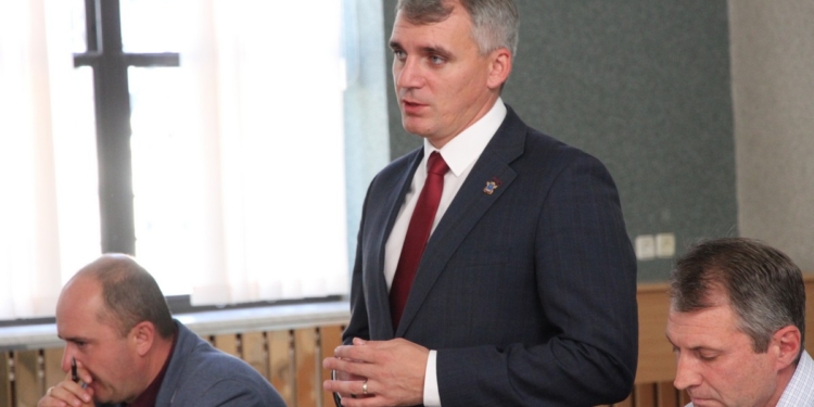 Сенкевич пообещал сделать систематическими встречи с руководителями ОСМД