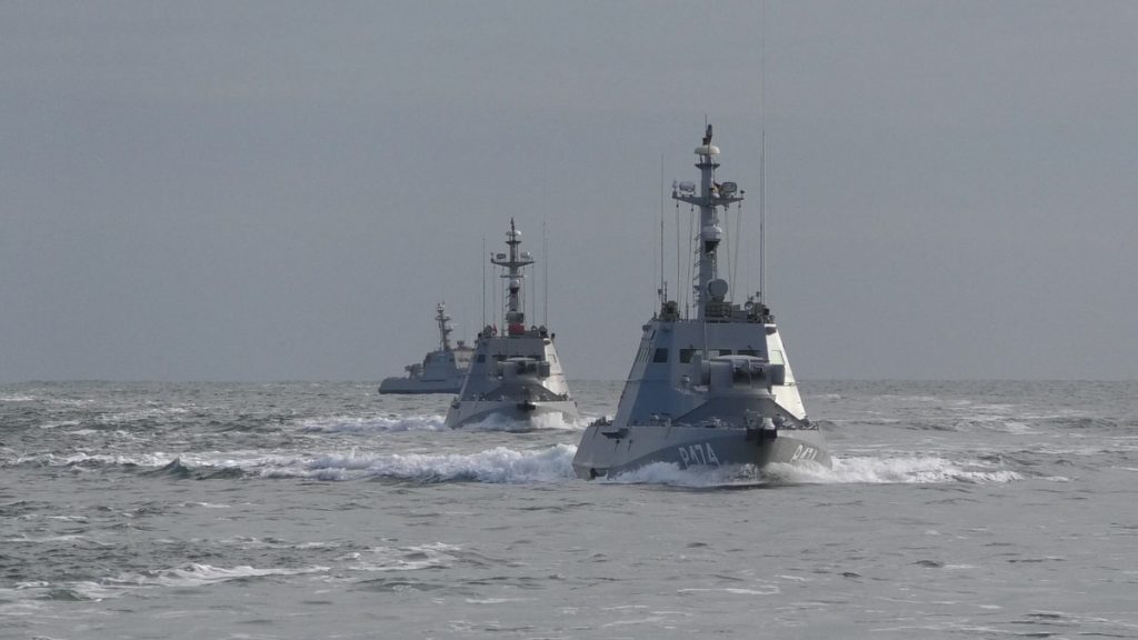 ВМС Украины провели учения в Черном и Азовском морях 11