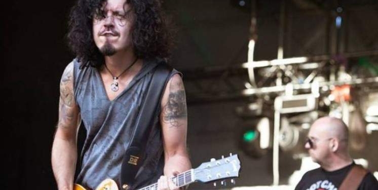 Рок-группа бывшего главы Укрзализныци выпустила песню на украинском языке