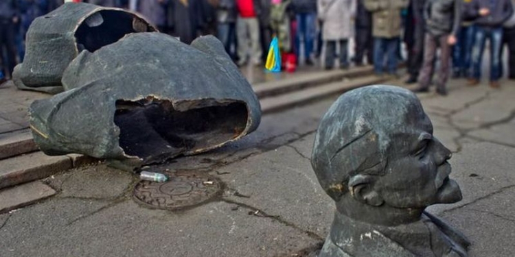 Николаевщина недодекоммунизированная: где еще надо снести 49 памятников и переименовать 9 улиц