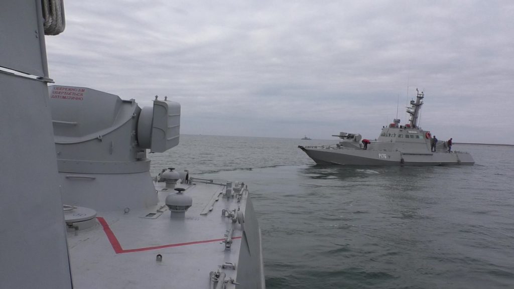ВМС Украины провели учения в Черном и Азовском морях 15