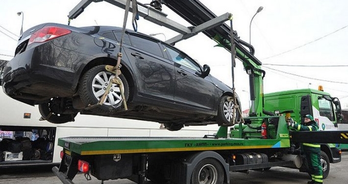 ​В Украине изменились правила эвакуации авто: что нового