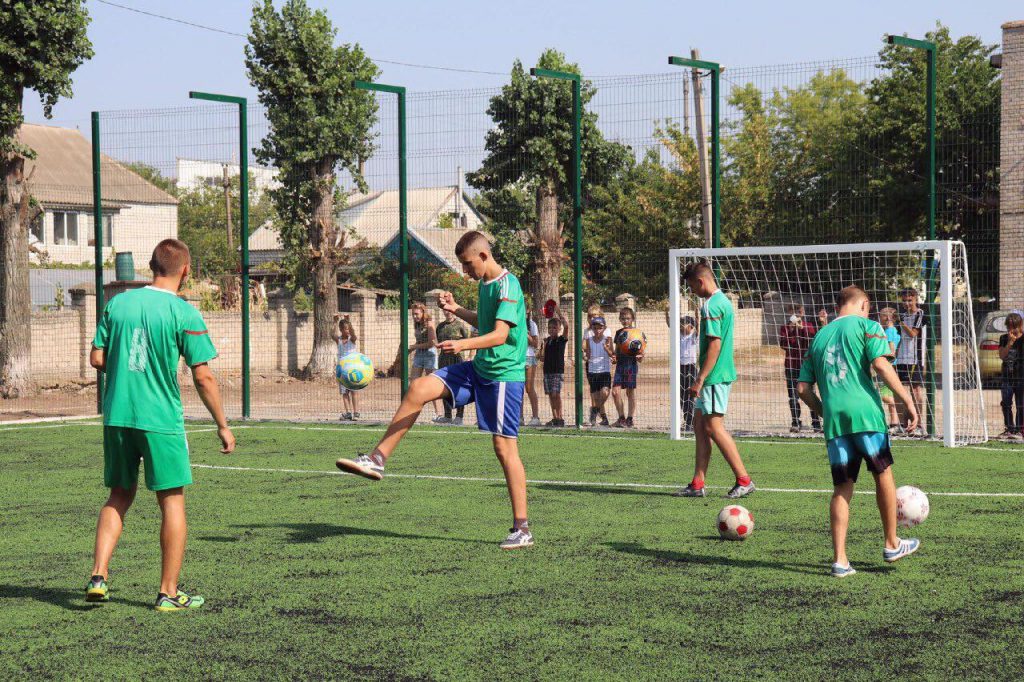 Николаевская область получила еще 10 млн.грн. - на строительство футбольных полей с искусственным покрытием 1