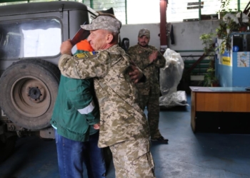 Южноукраинские атомщики передали военным отремонтированную технику