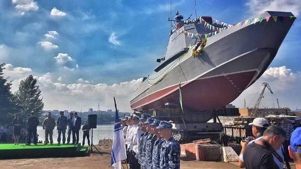 “Кузня на Рыбальском” спустила на воду новый военный катер “Кентавр”