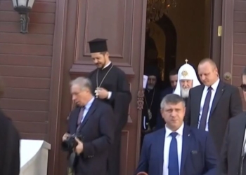 Подозрительные напитки: странный конфуз на встрече Кирилла и Варфоломея