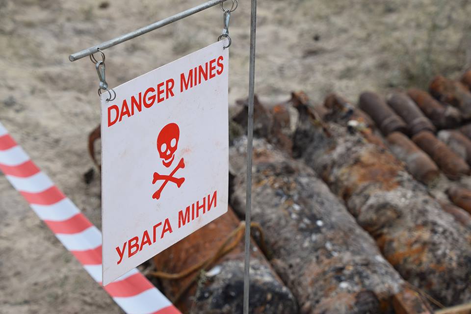 Благодаря помощи подводных аппаратов НУК николаевские взрывотехники собрали за сезон в водах Кинбурна больше 120 мин и снарядов 9