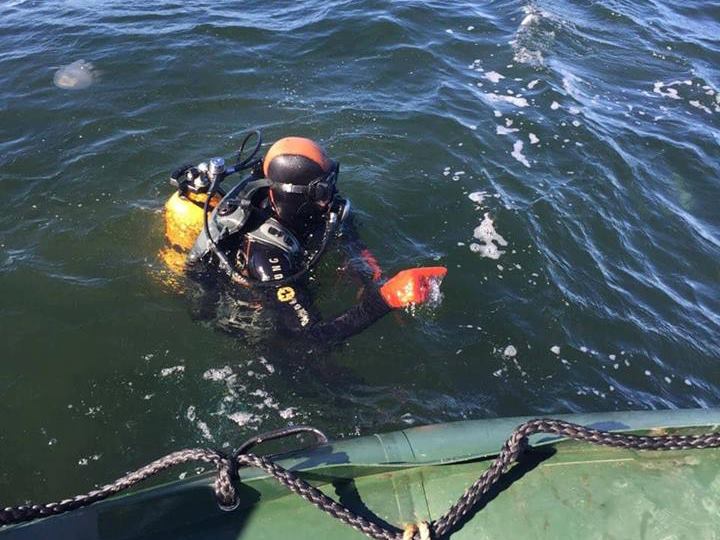 Благодаря помощи подводных аппаратов НУК николаевские взрывотехники собрали за сезон в водах Кинбурна больше 120 мин и снарядов 1