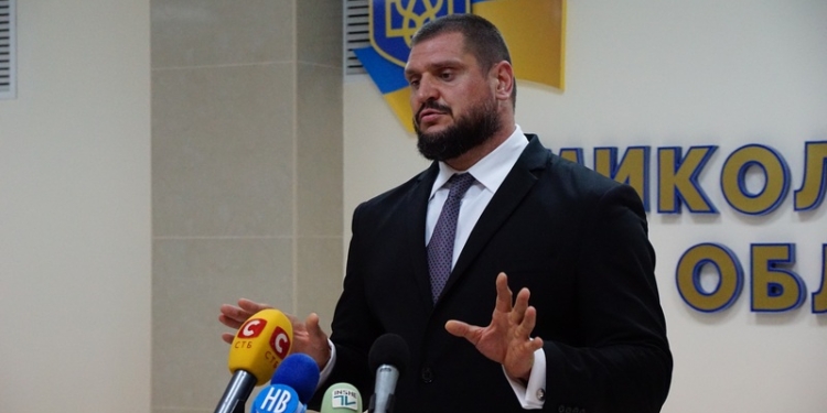 «Все то, что я делаю сегодня, надо было делать в 14-15-м году, и не ждать, когда я приеду на Николаевщину» – Савченко объяснил свое распоряжение о Гимне и минуте молчания