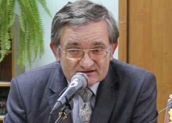 Мужчина, зарезанный сегодня в Николаеве, оказался известным в городе профессором университета им.Сухомлинского – СМИ