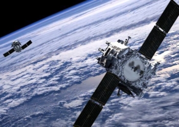 Франция обвинила Россию в попытке шпионить за военным спутником