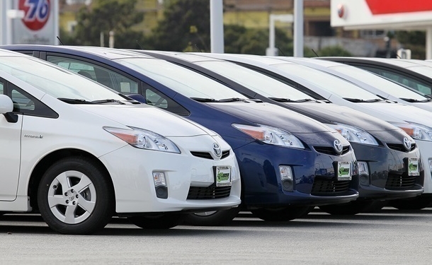 Toyota отзывает более 1 млн. автомобилей, в том числе Prius, по всему миру из-за частых возгораний