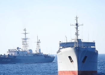 ВМС рассказали о переходе кораблей в Азовское море