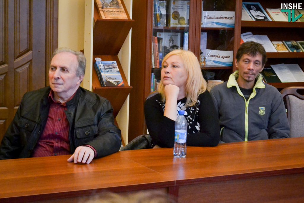 Библиотека Гмырева организовала вечер памяти народного художника Андрея Антонюка. Гостей ждали сюрпризы 7
