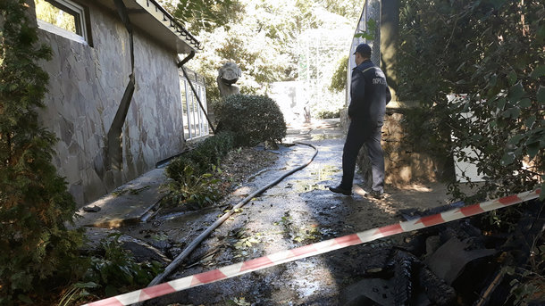 В Черкассах во время пожара в зоопарке открыли вольеры с птицами, чтобы спасти их от пламени