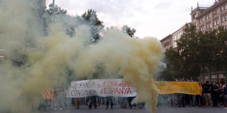 Глава правительства Каталонии Ким Торра призвал премьера Испании Педро Санчеса в течение месяца согласовать механизм самоопределения региона