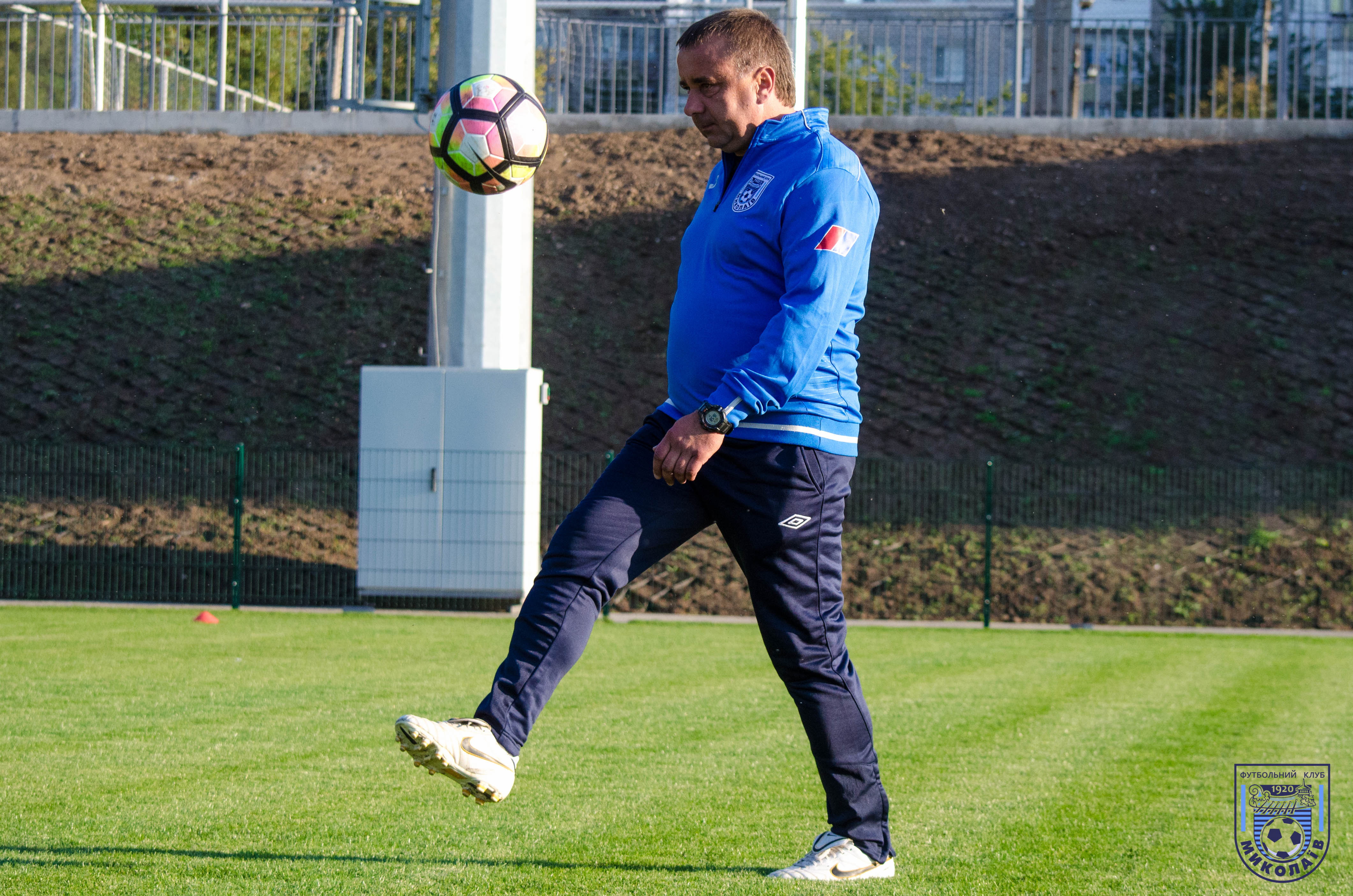 МФК «Николаев» впервые потренировался на новом поле стадиона
