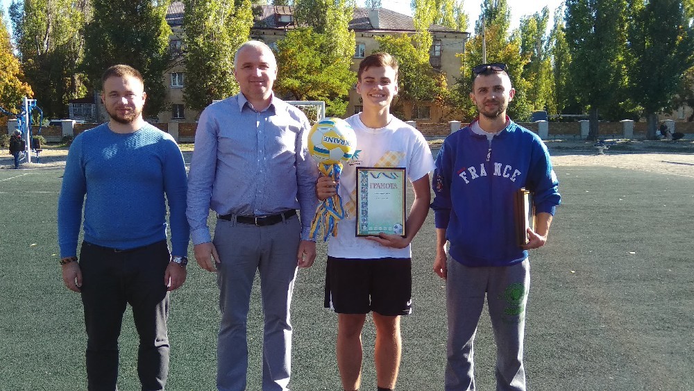 В Николаеве Лига уличного футбола провела соревнования, приуроченные к юбилею николаевского футбола 1