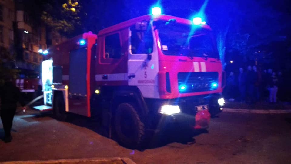 Николаевские спасатели спасли курильщика-инвалида от верной смерти на пожаре 1