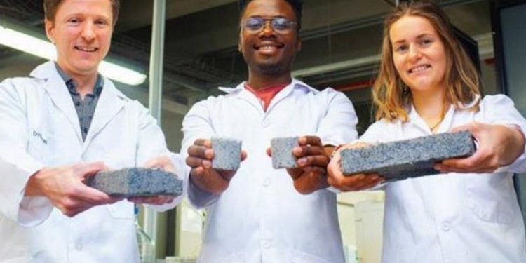 В Африке придумали, как из урины делать кирпичи