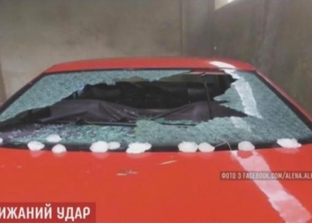 В Ливане выпал град размером с куриное яйцо
