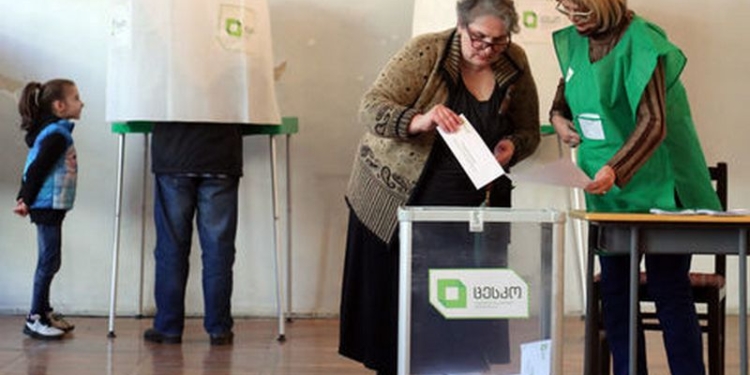 Выборы президента Грузии: данные экзит-полла говорят о втором туре