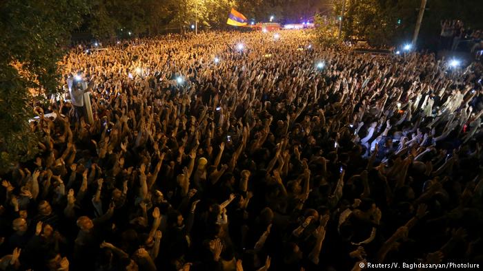 В Армении снова политический кризис – премьер держит курс на новые выборы, некоторые партии сопротивляются 1