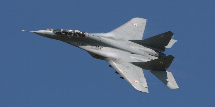 Под Москвой разбился истребитель МиГ-29