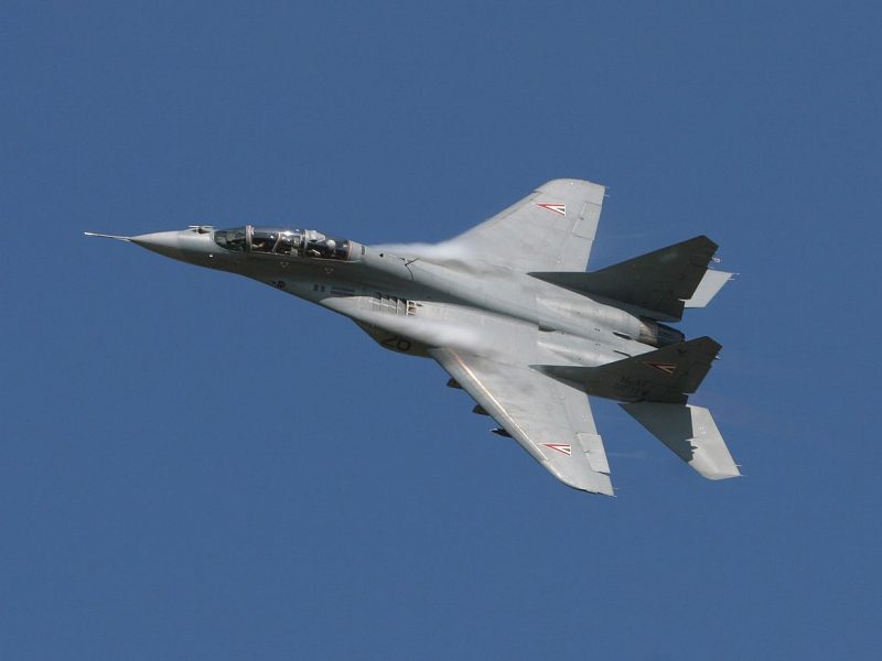 Словакия может передать Украине истребители МиГ-29 и танки – премьер