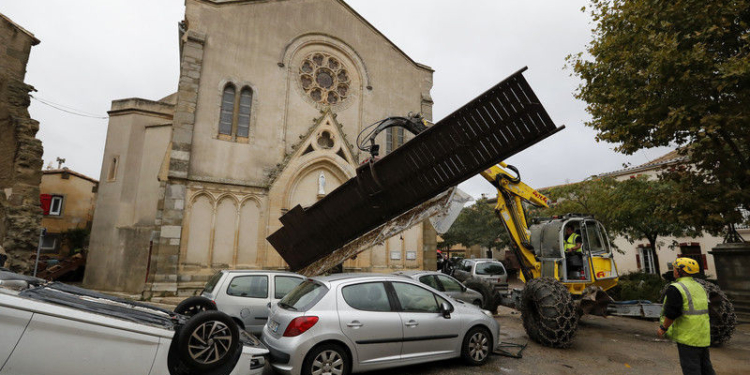 Из-за наводнения в южной части Франции погибло как минимум 11 человек