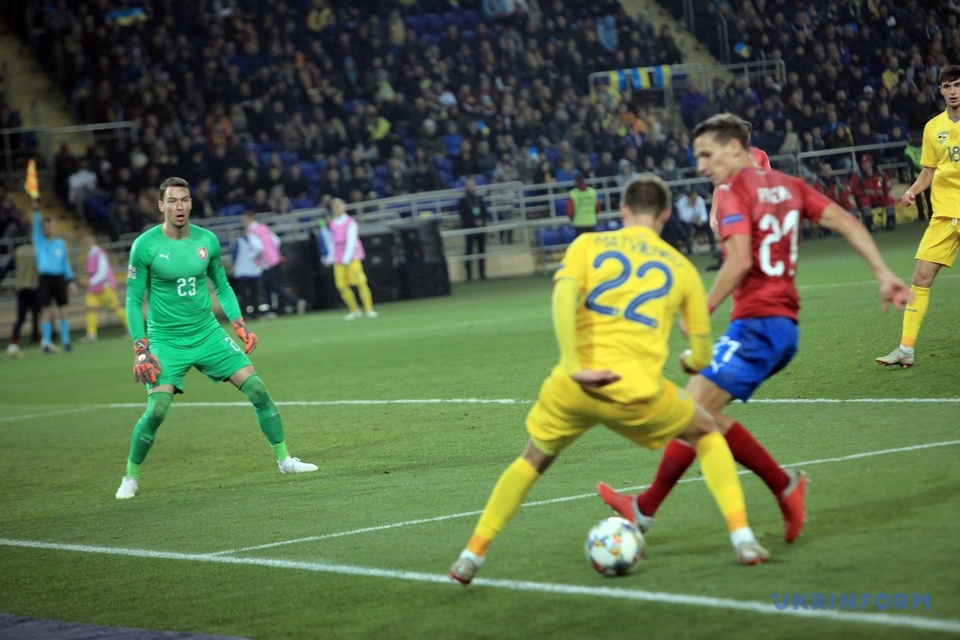 Сборная Украины по футболу победила чехов и досрочно выиграла группу Лиги наций УЕФА 9