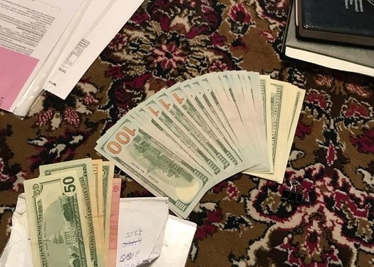 На Волыни капитан полиции шантажировал предпринимателя, вымогая 60 тысяч гривен