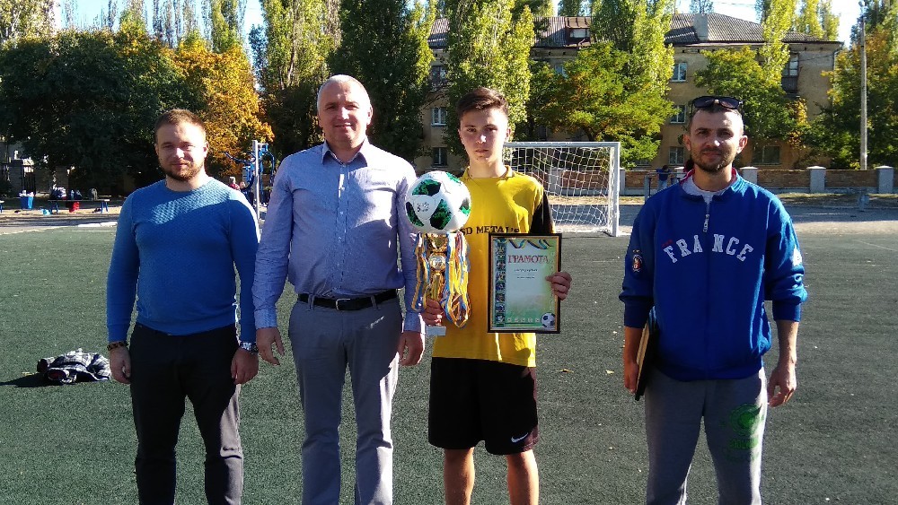 В Николаеве Лига уличного футбола провела соревнования, приуроченные к юбилею николаевского футбола 3