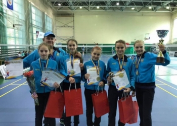 Юные николаевские бадминтонистки выиграли «золото» командного чемпионата Украины