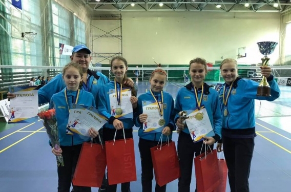 Юные николаевские бадминтонистки выиграли «золото» командного чемпионата Украины